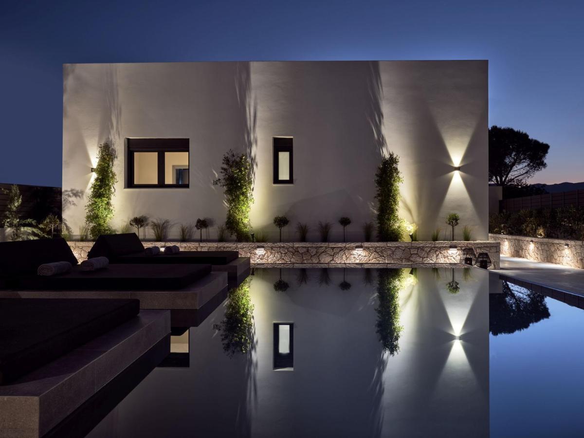 Noema Villa - Stylish Villa With Scenic Serenity, By Zantewize Sarakinadhon ภายนอก รูปภาพ