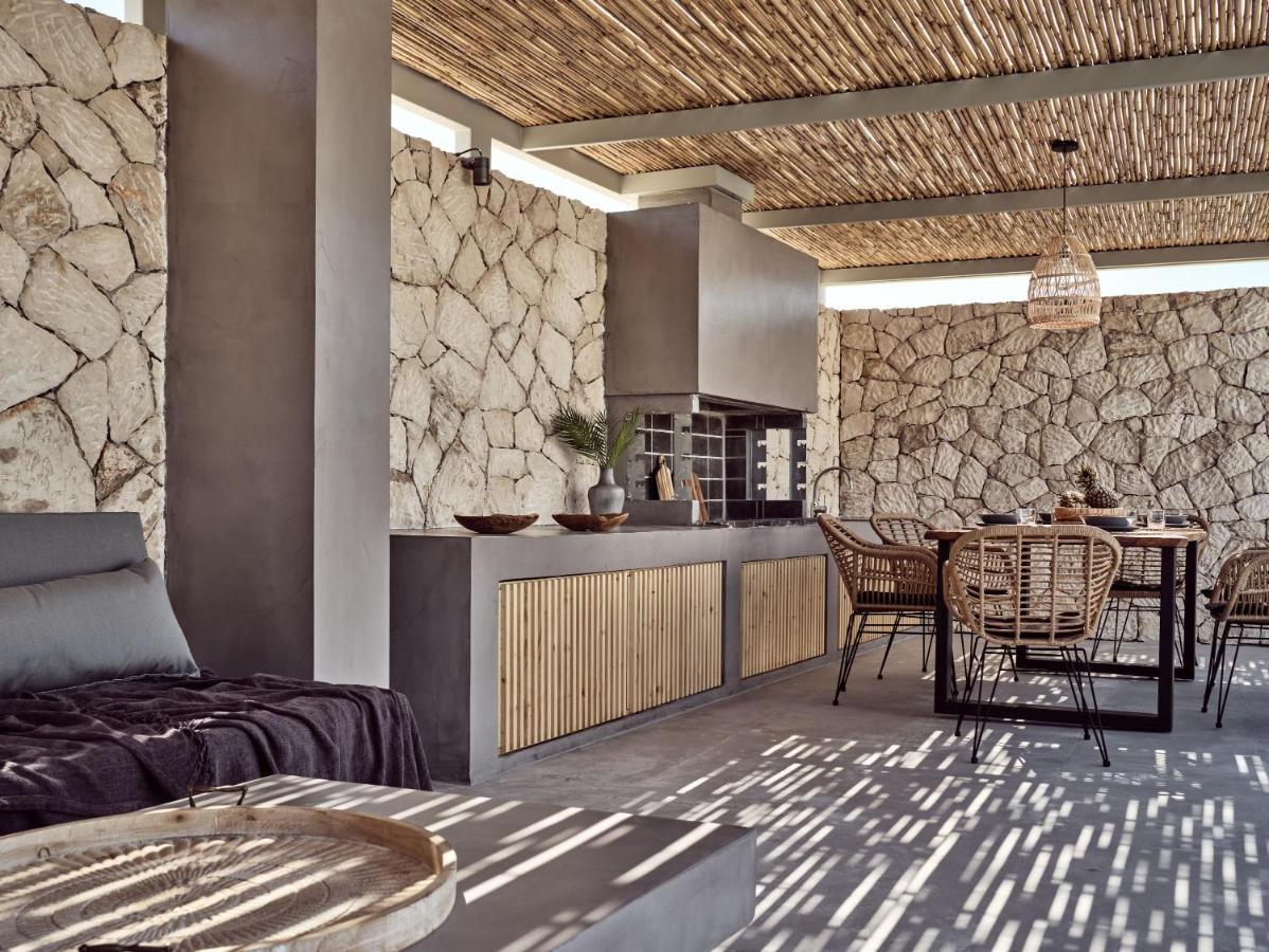 Noema Villa - Stylish Villa With Scenic Serenity, By Zantewize Sarakinadhon ภายนอก รูปภาพ