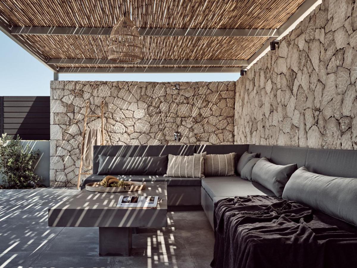 Noema Villa - Stylish Villa With Scenic Serenity, By Zantewize Sarakinadhon ภายนอก รูปภาพ