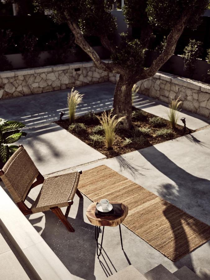 Noema Villa - Stylish Villa With Scenic Serenity, By Zantewize Sarakinadhon ภายนอก รูปภาพ