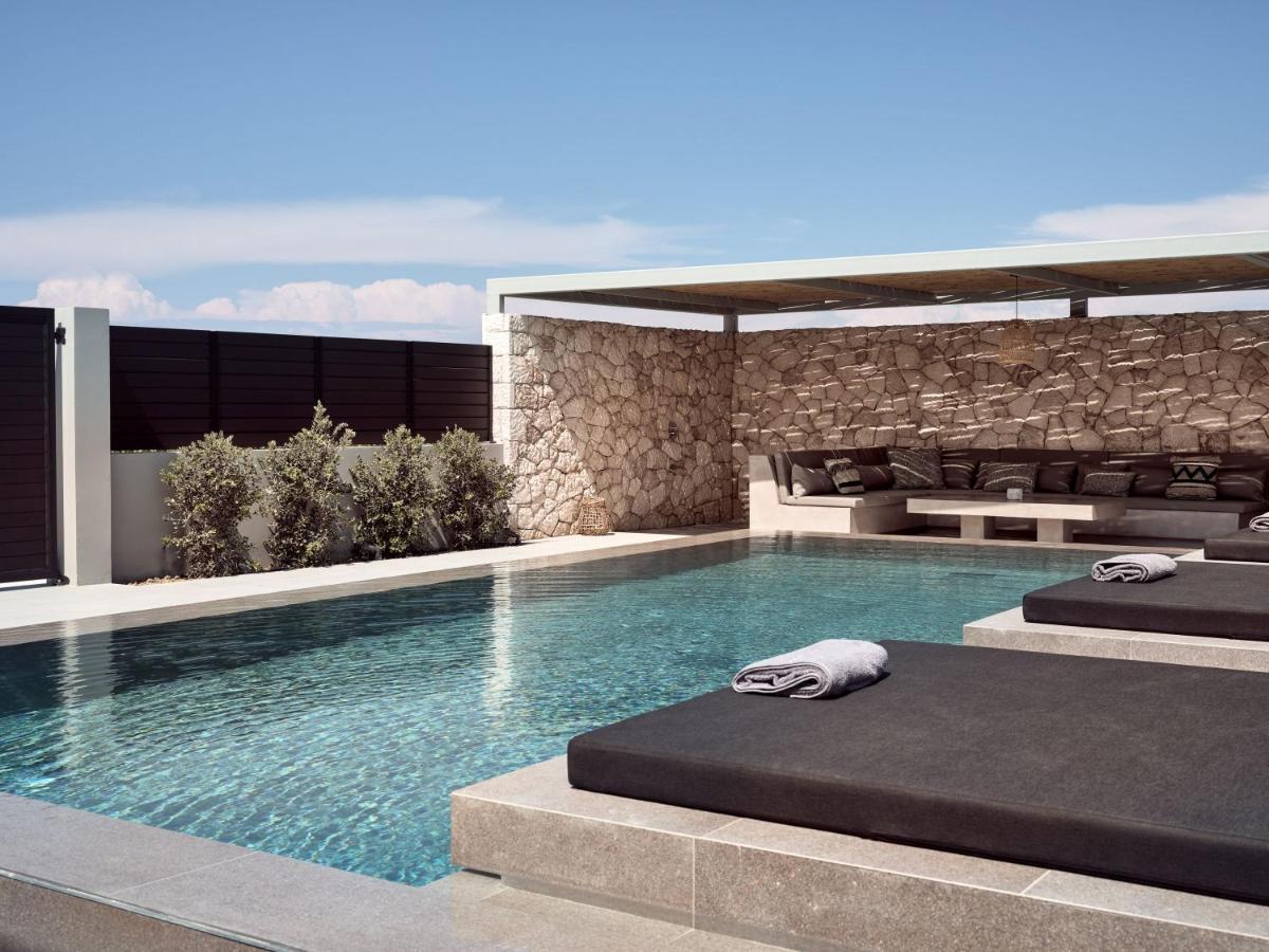 Noema Villa - Stylish Villa With Scenic Serenity, By Zantewize Sarakinadhon ภายนอก รูปภาพ